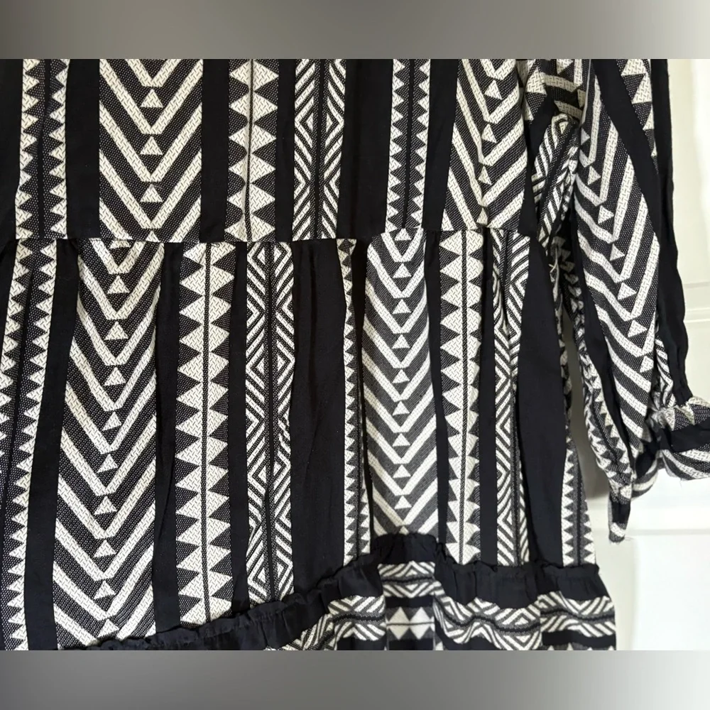 Maeve Monochrome Geometric Long Sleeve Dress - Picture 10 of 16